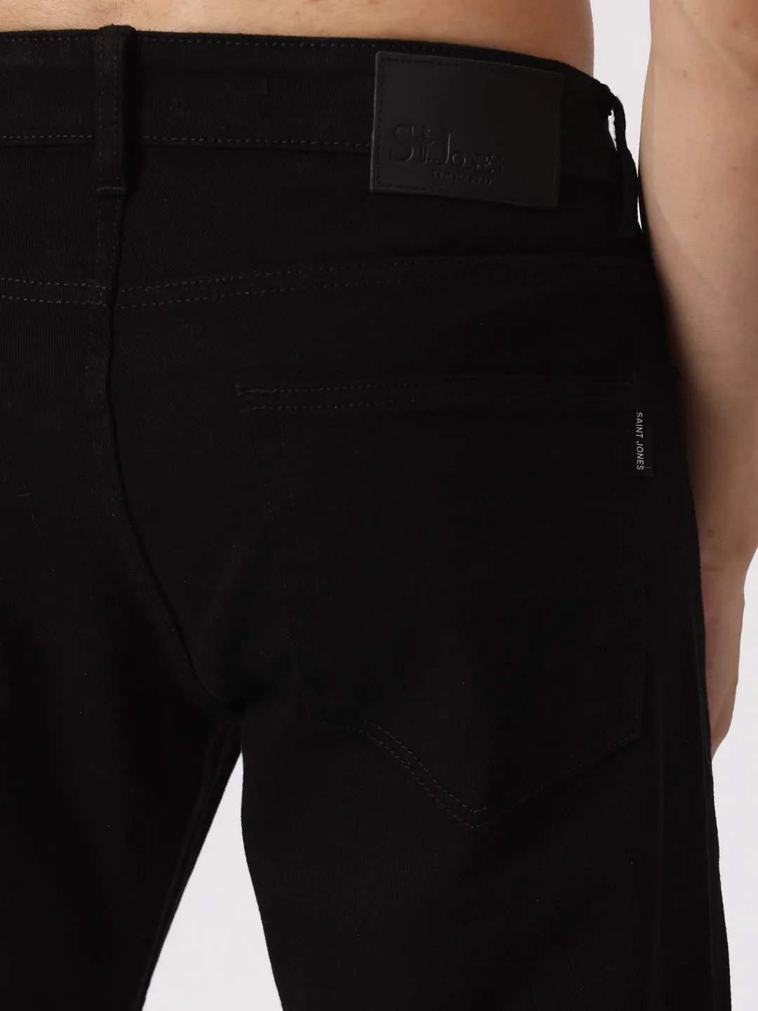 BLACK JEANS