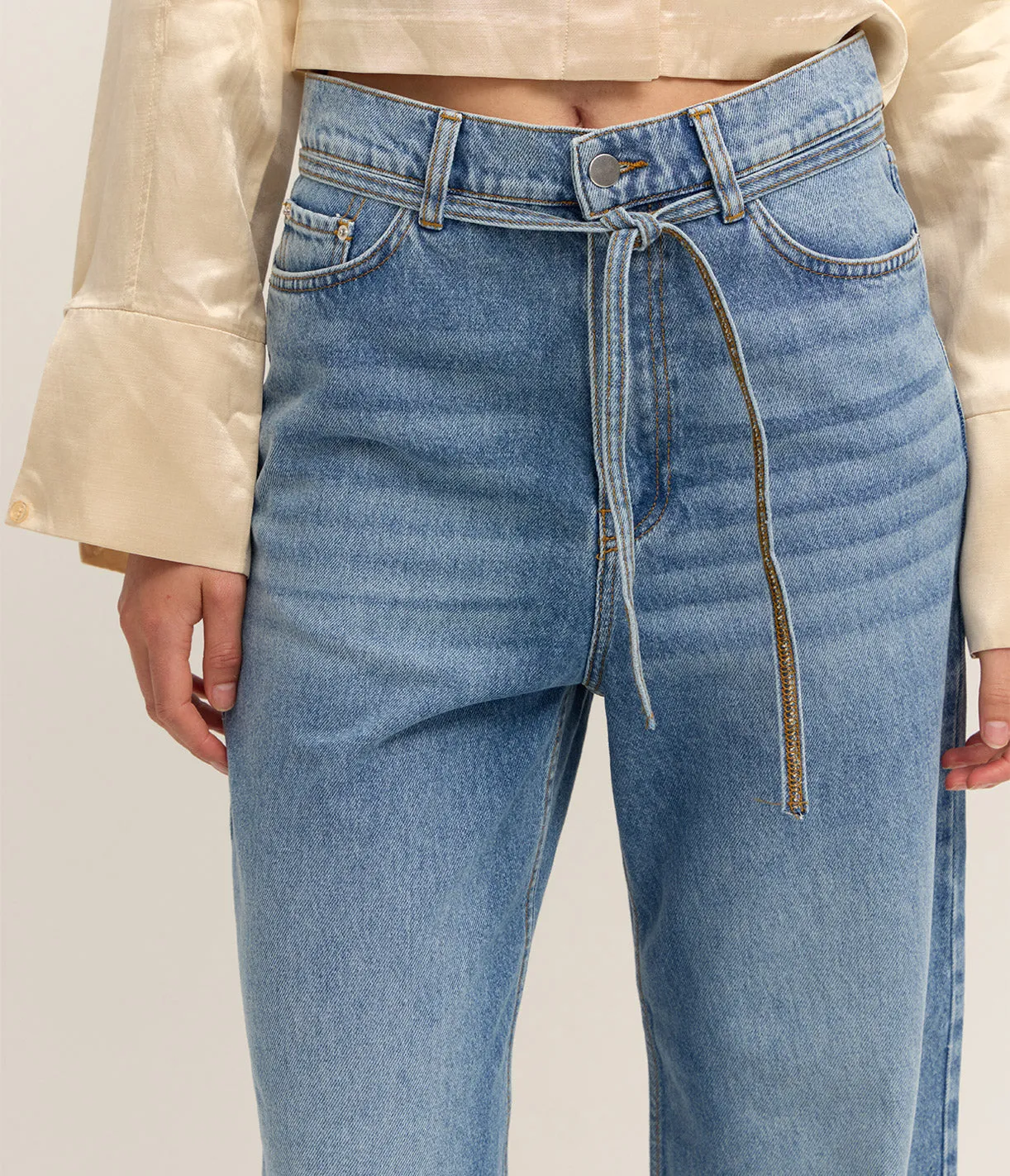 Elijah Denim Jeans in Soft Blue
