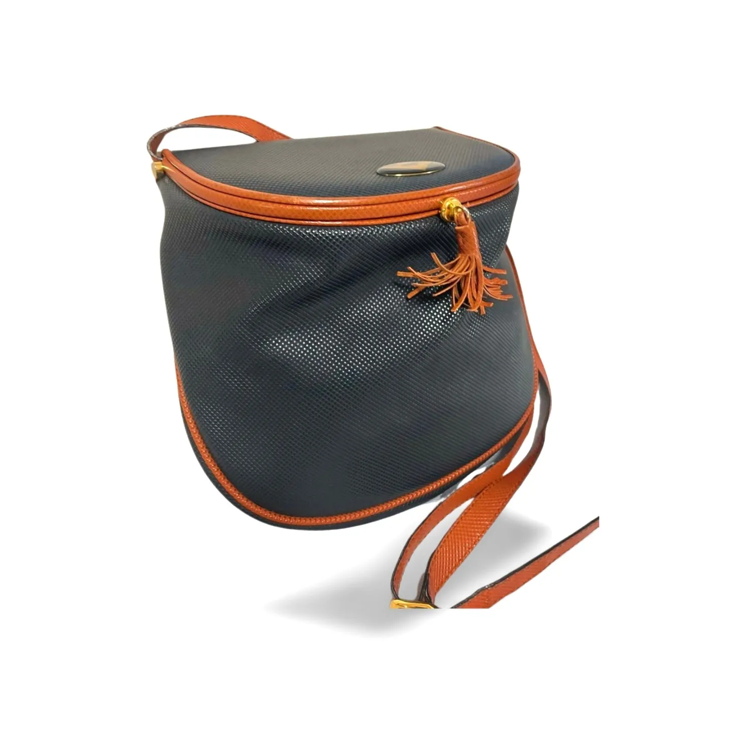 Vintage Bottega Veneta fisherman style black and brown shoulder bag with fringe at front. Popular design bag from the old era. 060723ac2
